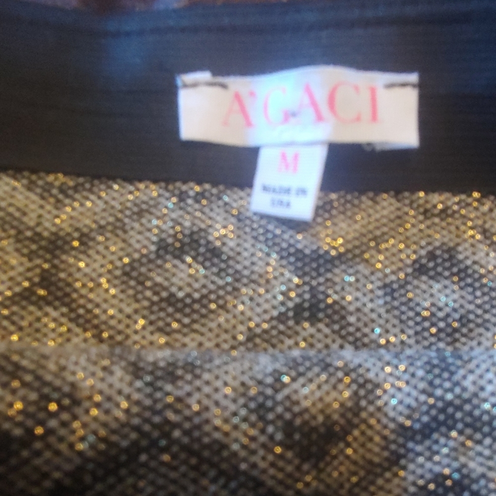 A'Gaci ladies Skirt - Picture 2 of 3